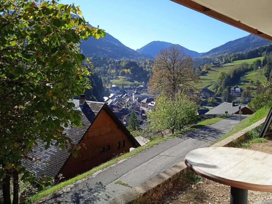 Le Charmant Somme - Vue Et Terrasse Privative Saint-Pierre-d'Entremont  Luaran gambar